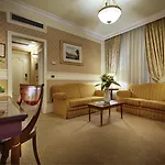 Hotel Grand Et Des Palmes