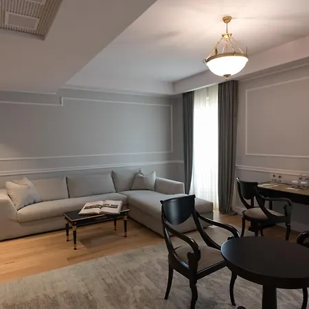 Otel Grand Et Des Palmes