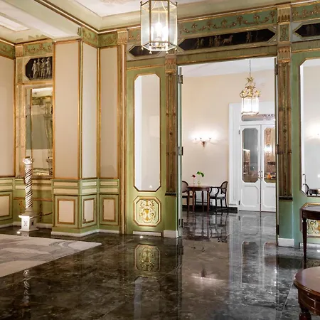 Grand Et Des Palmes Hotel