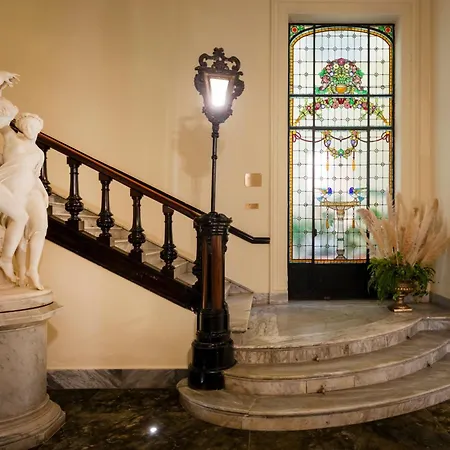 Hotel Grand Et Des Palmes 5*
