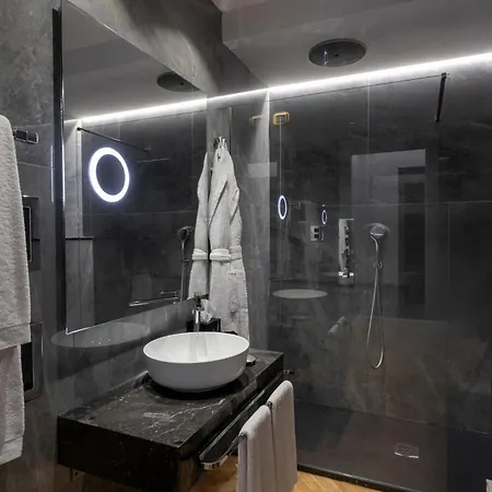 Hotel Grand Et Des Palmes 5*